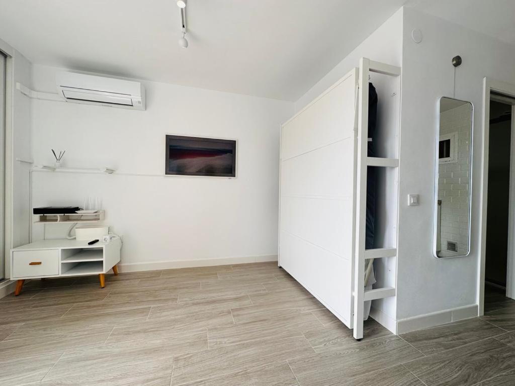Modern White Studio Benalmádena Exterior photo