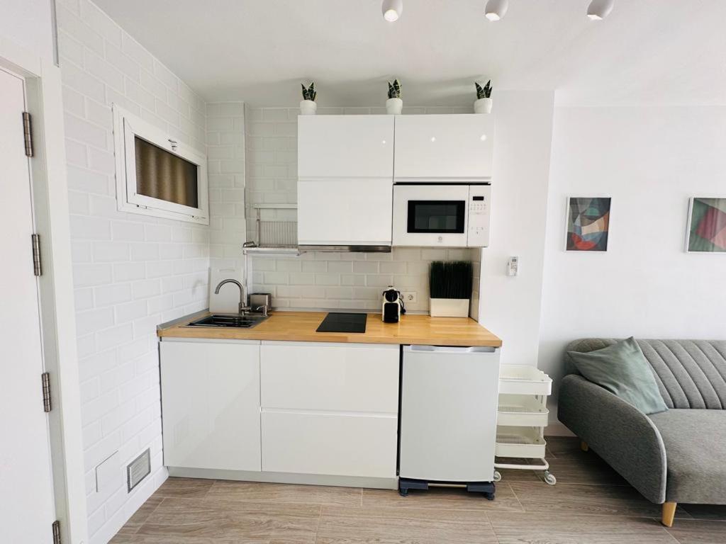 Modern White Studio Benalmádena Exterior photo